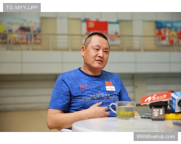 徐嘉余比赛后直接换豪车，教练一脸懵这生活谁顶得住啊